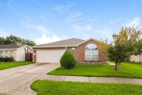 3218 Red Cedar Drive Baytown TX 77521