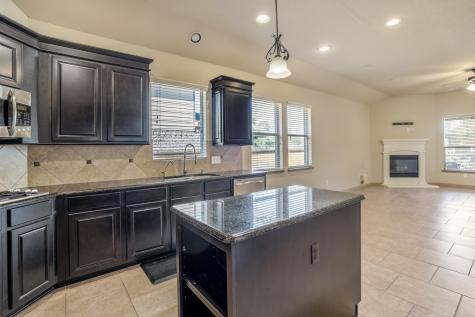 10 Handbridge Place Tomball TX 77375