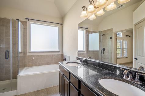 10 Handbridge Place Tomball TX 77375