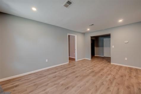 6823 Goforth Street Houston TX 77021