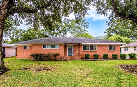1902 Gillette Street Baytown TX 77520