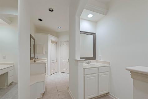 611 Sierra Breeze Houston TX 77094
