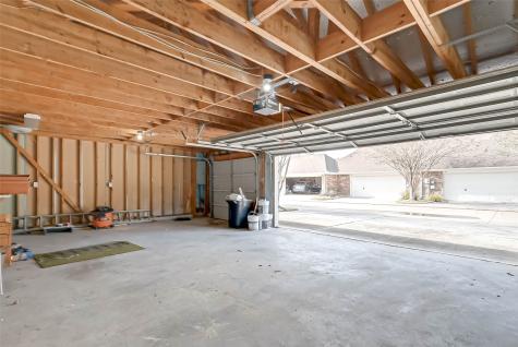 611 Sierra Breeze Houston TX 77094