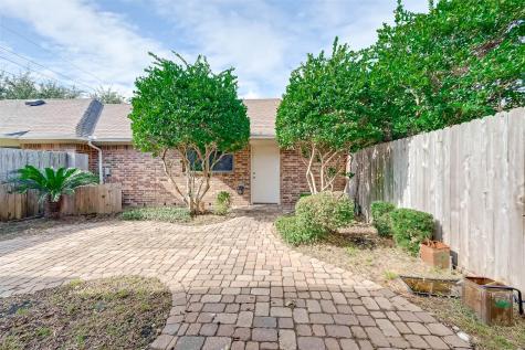 611 Sierra Breeze Houston TX 77094