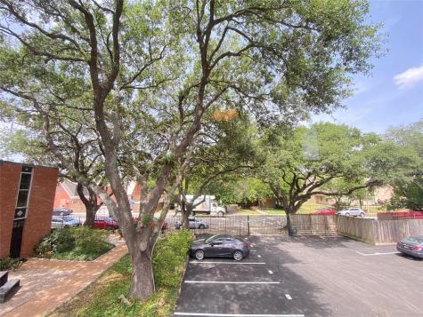 1112 Lawrence Street 13 Houston TX 77008