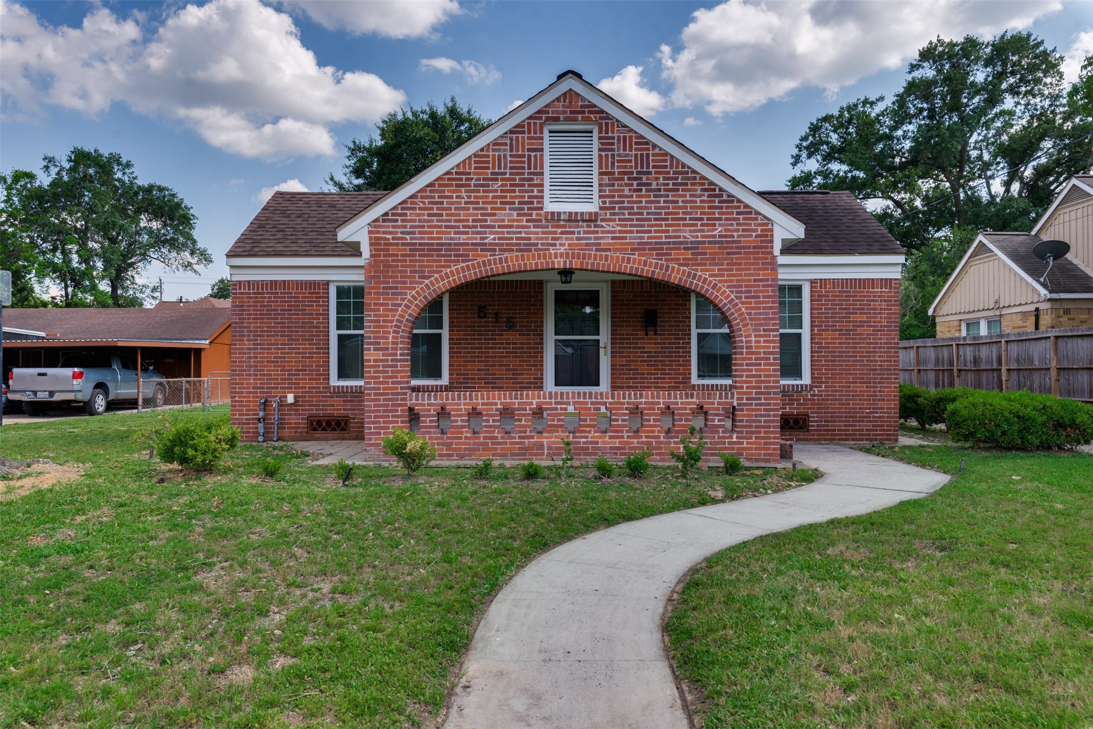 516 Woodard Street Houston TX 77009