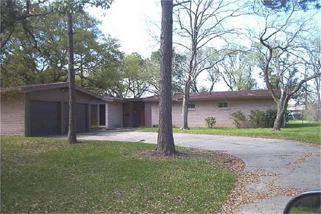 10203 Old Orchard Road La Porte TX 77571