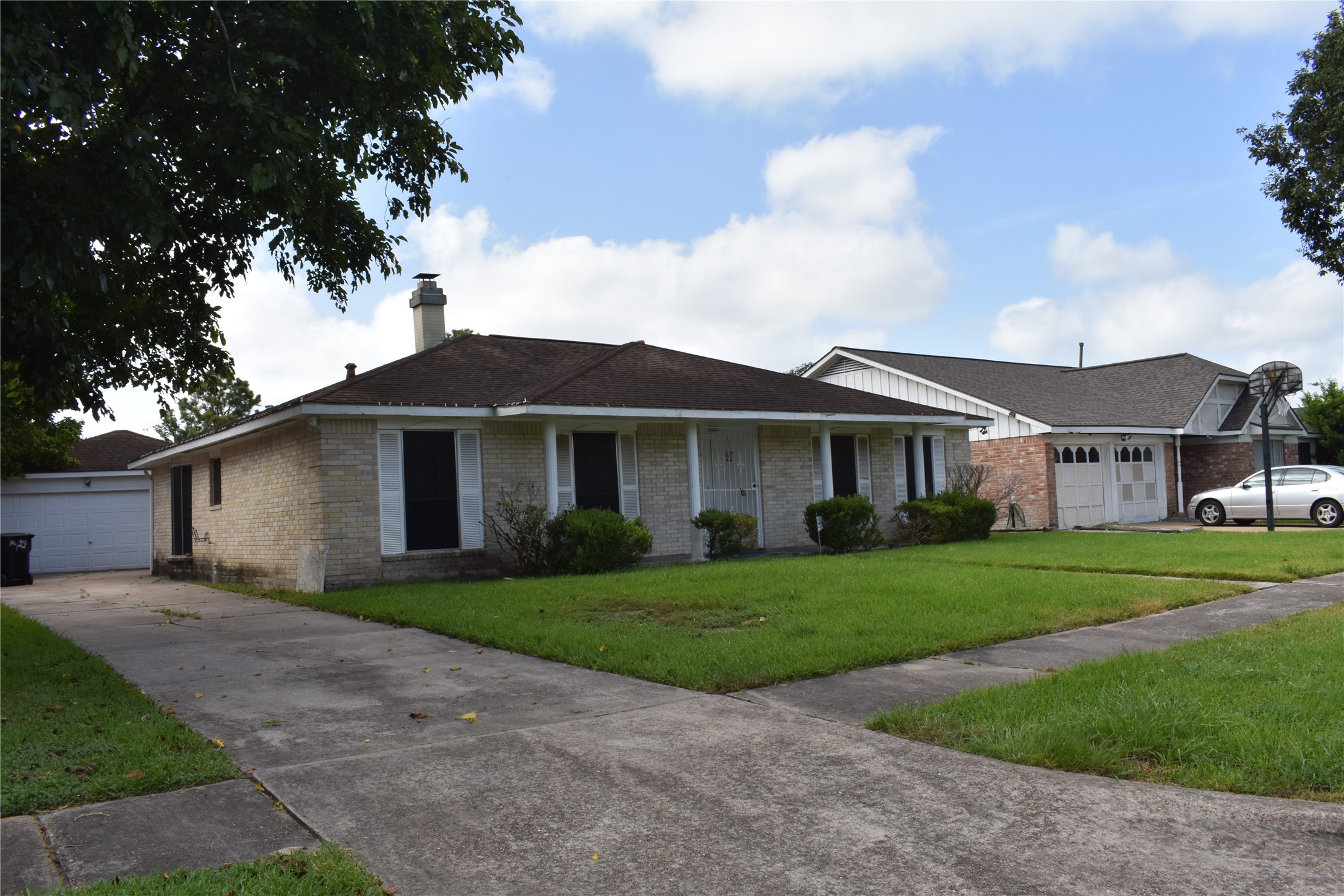 10427 Huntington Wood Drive Houston TX 77099