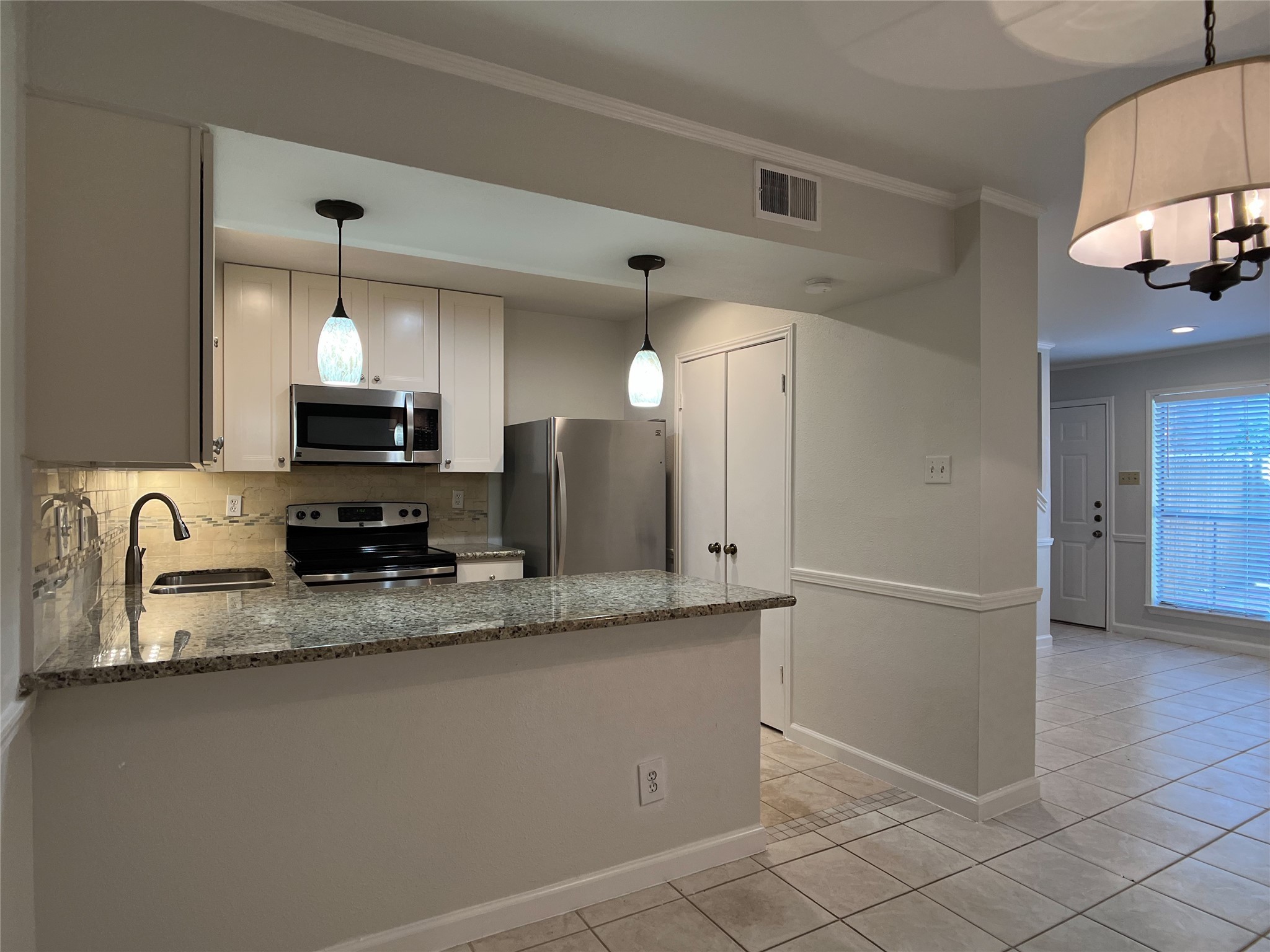 1601 S Shepherd Drive 25 Houston TX 77019