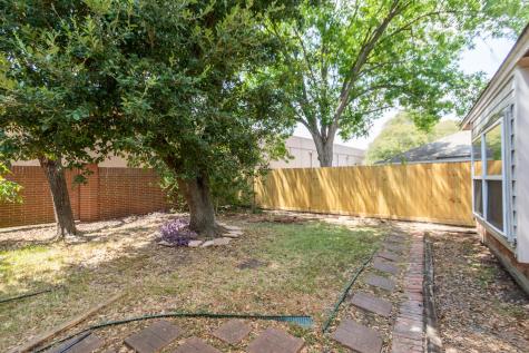 1103 Peachford Lane Houston TX 77062