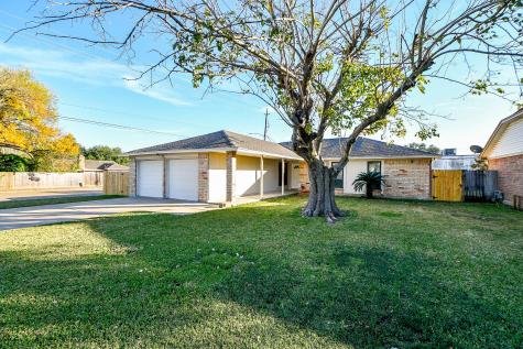 1302 Brookmeade Court Deer Park TX 77536