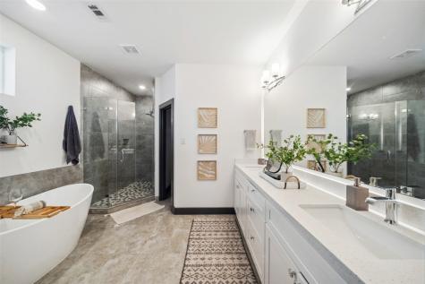 4445 Whitney Oak Lane Houston TX 77018