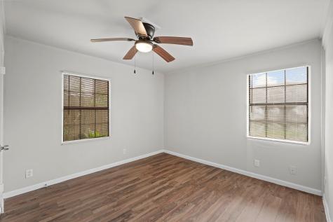 7442 Lakehurst Drive Houston TX 77087