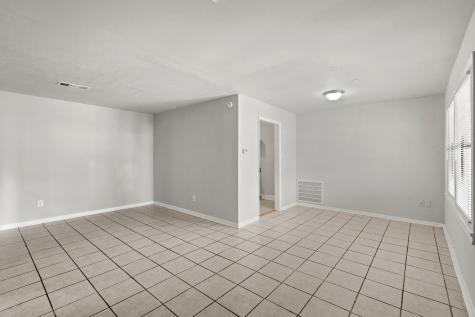 7442 Lakehurst Drive Houston TX 77087