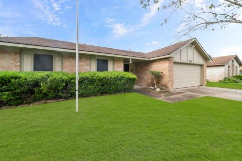 9811 Sagebud Lane Houston TX 77089