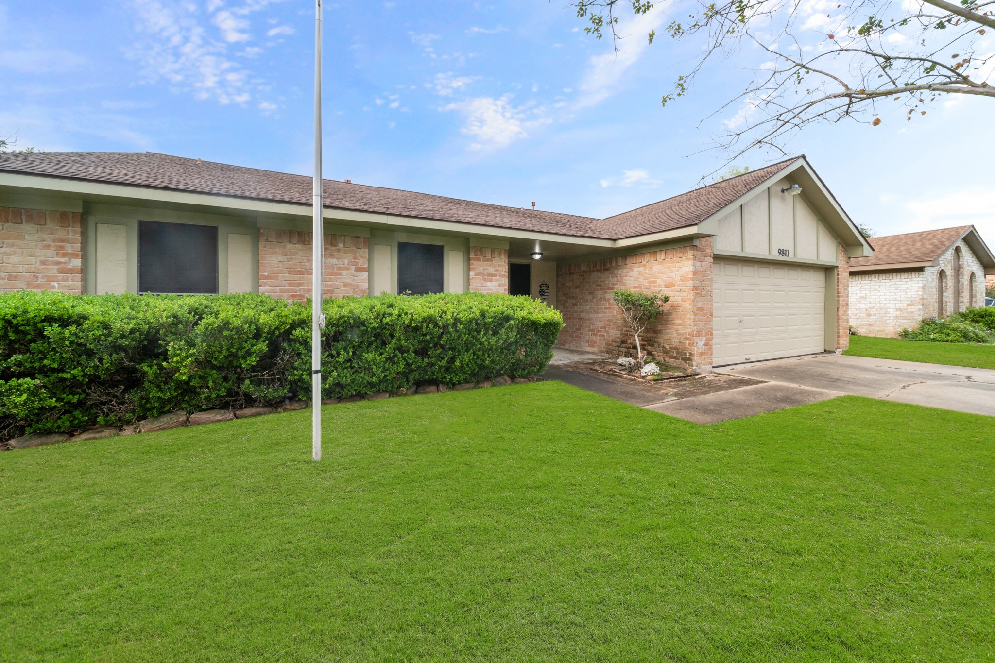 9811 Sagebud Lane Houston TX 77089