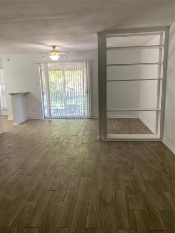 5625 Antoine Drive 1007 Houston TX 77091