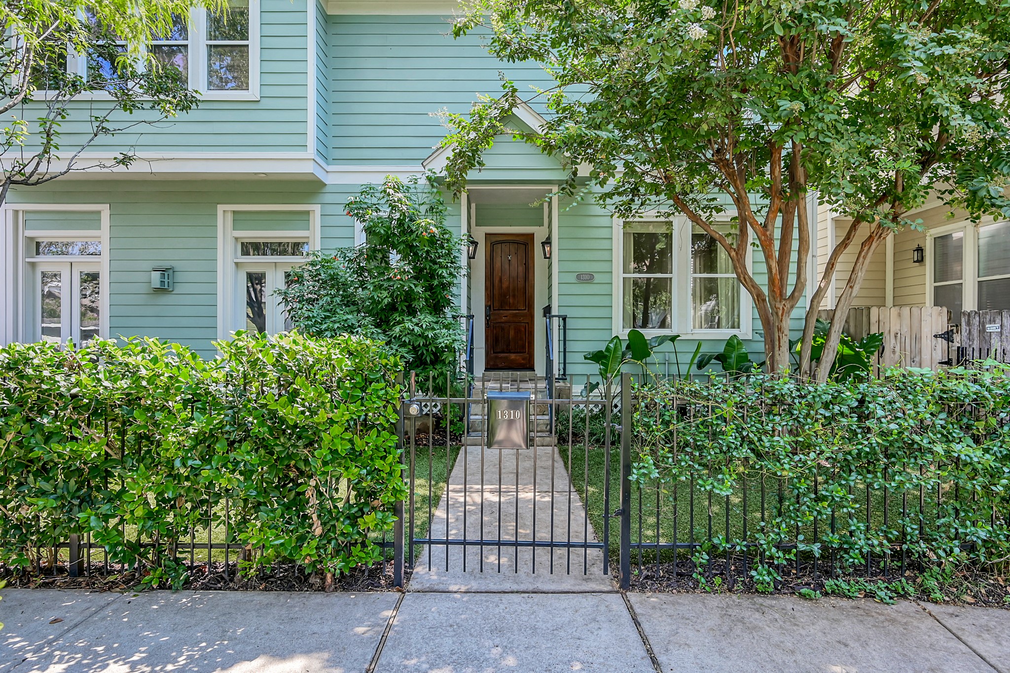 1310 Nicholson Street Houston TX 77008