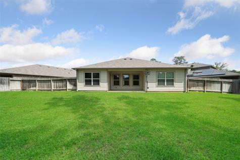 196 Courageous Side Way Magnolia TX 77354