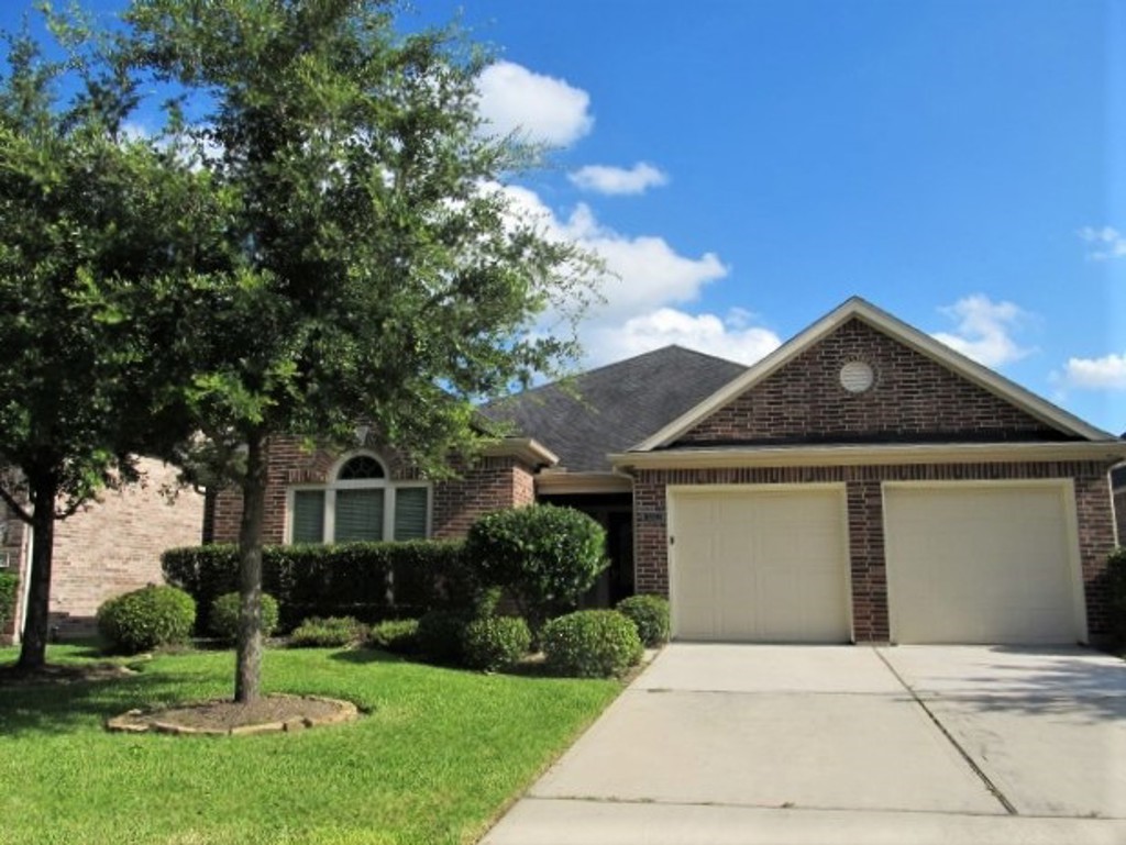 13022 Golden Water Court Houston TX 77044