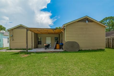 1907 Kentucky Street Baytown TX 77520