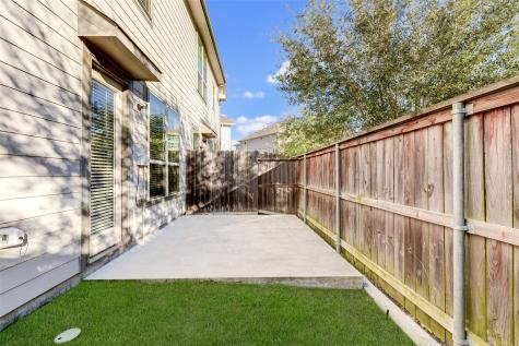 202 Fulton Station Drive Houston TX 77009