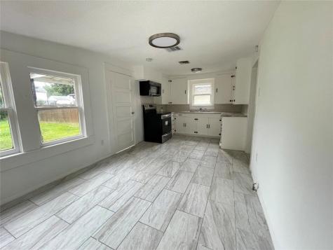 508 Davis Street Wharton TX 77488