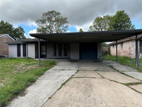 739 Grassmont Street Channelview TX 77530