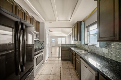 1242 Hunter Wood Drive League City TX 77573