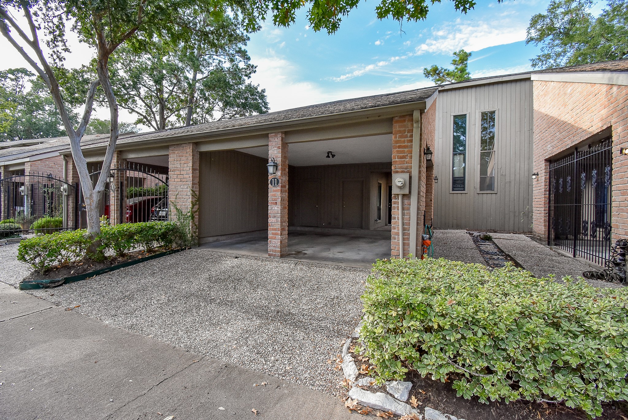 9400 Doliver Drive 11 Houston TX 77063
