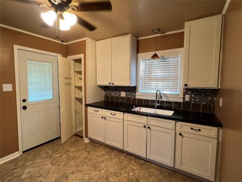 1404 Harrop Avenue Pasadena TX 77506
