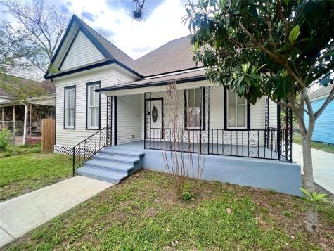 2020 Chestnut Street Houston TX 77009