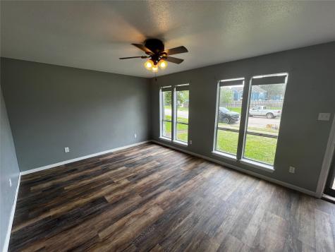 8332 Oakhaven Road La Porte TX 77571