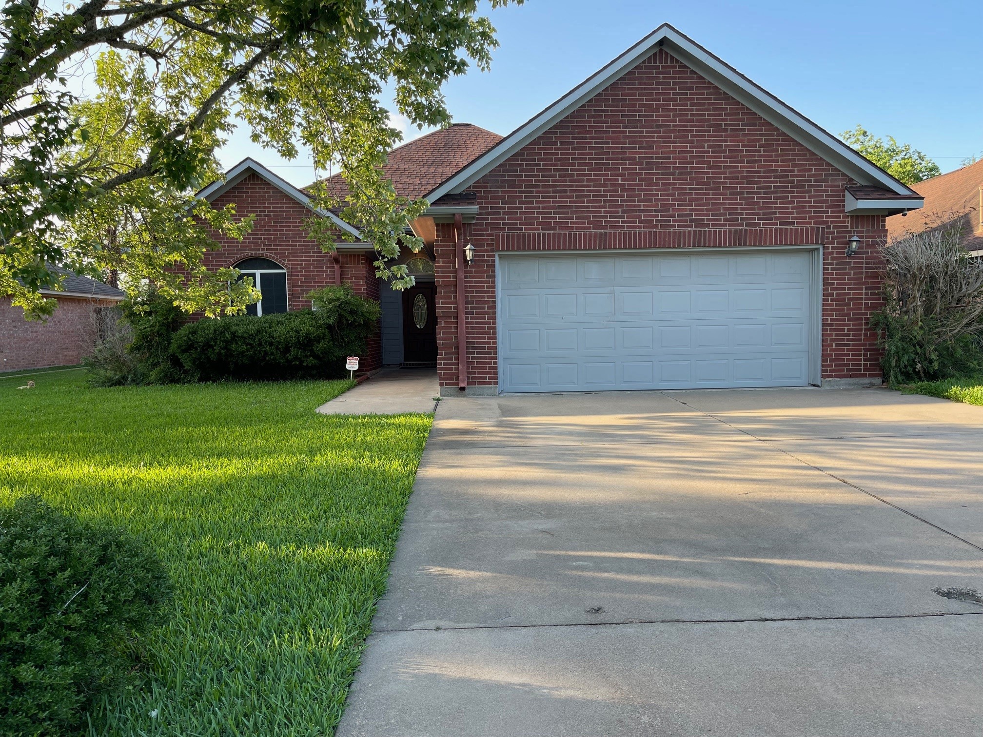 1225 Sagebrush Street Angleton TX 77515