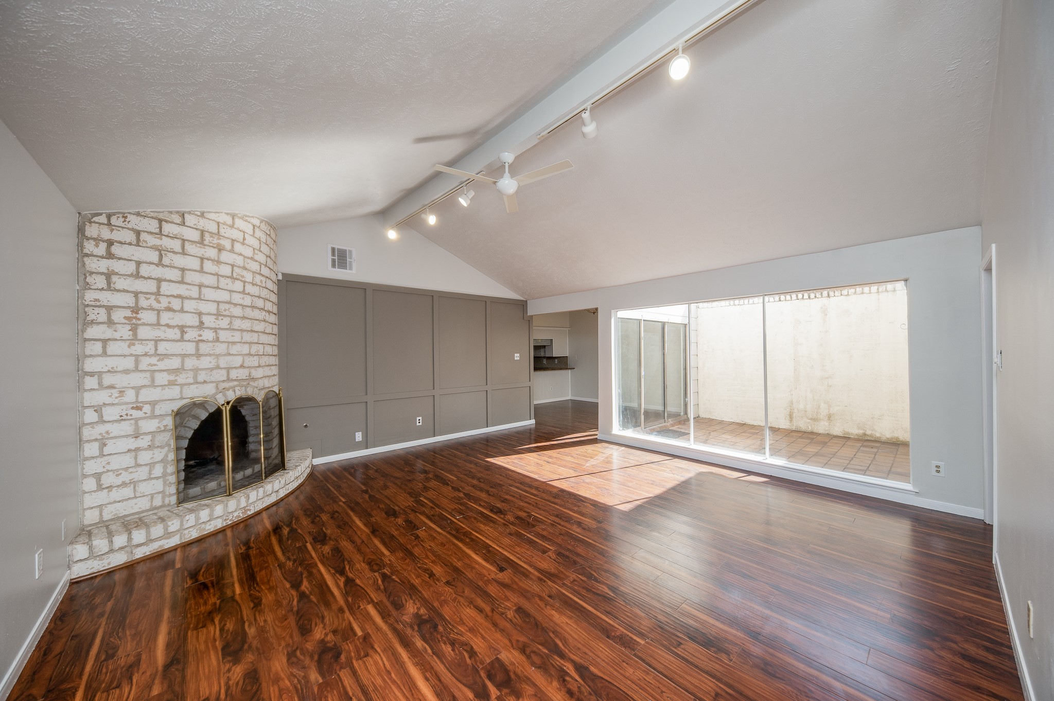 16 T Huxley Lane Missouri City TX 77459