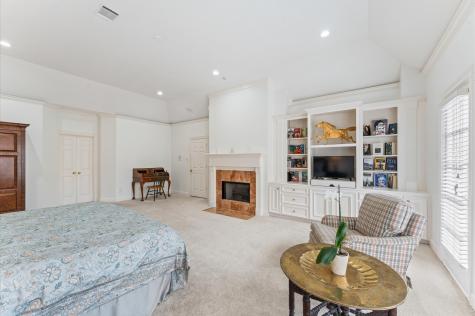 2222 Nantucket Drive B Houston TX 77057