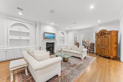 2222 Nantucket Drive B Houston TX 77057