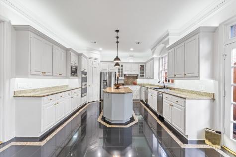 2222 Nantucket Drive B Houston TX 77057