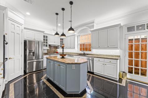 2222 Nantucket Drive B Houston TX 77057