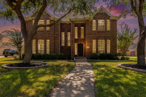 1209 Peregrine Drive Friendswood TX 77546