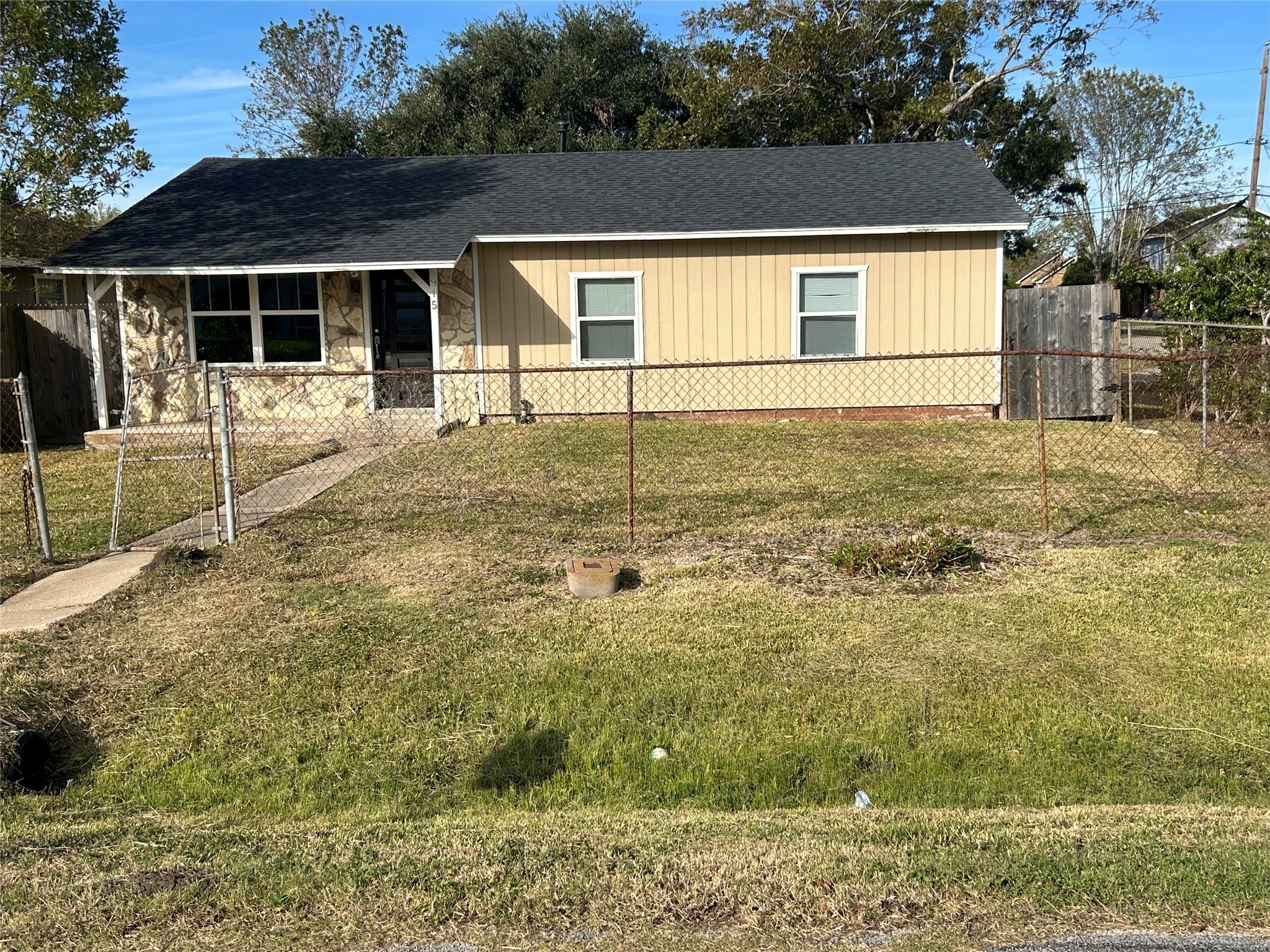 915 Avenue M South Houston TX 77587