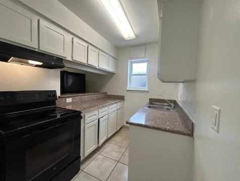 1010 S Wayside Drive 318 Houston TX 77023