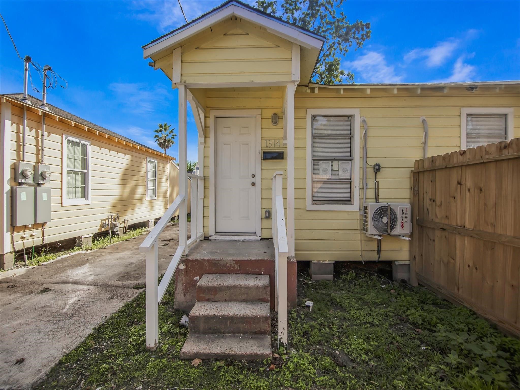 1314 Weiss Street Houston TX 77009