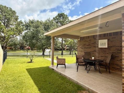 9609 Landon Lake Drive Pearland TX 77584