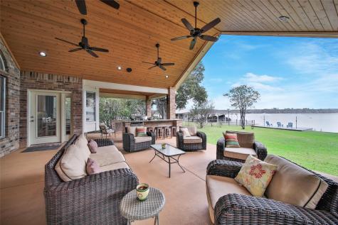 9698 E Shore Drive Willis TX 77318