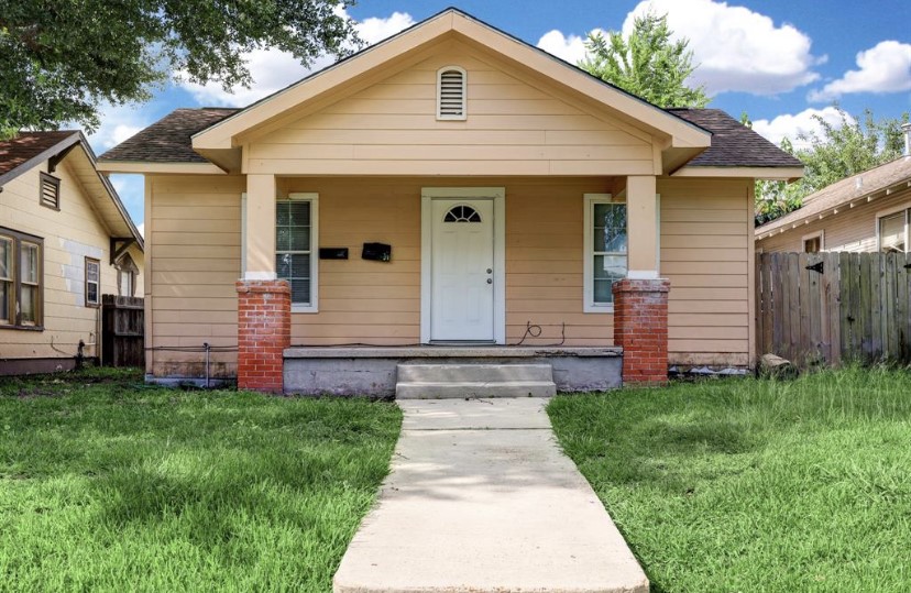 3303 Illinois Street Baytown TX 77520