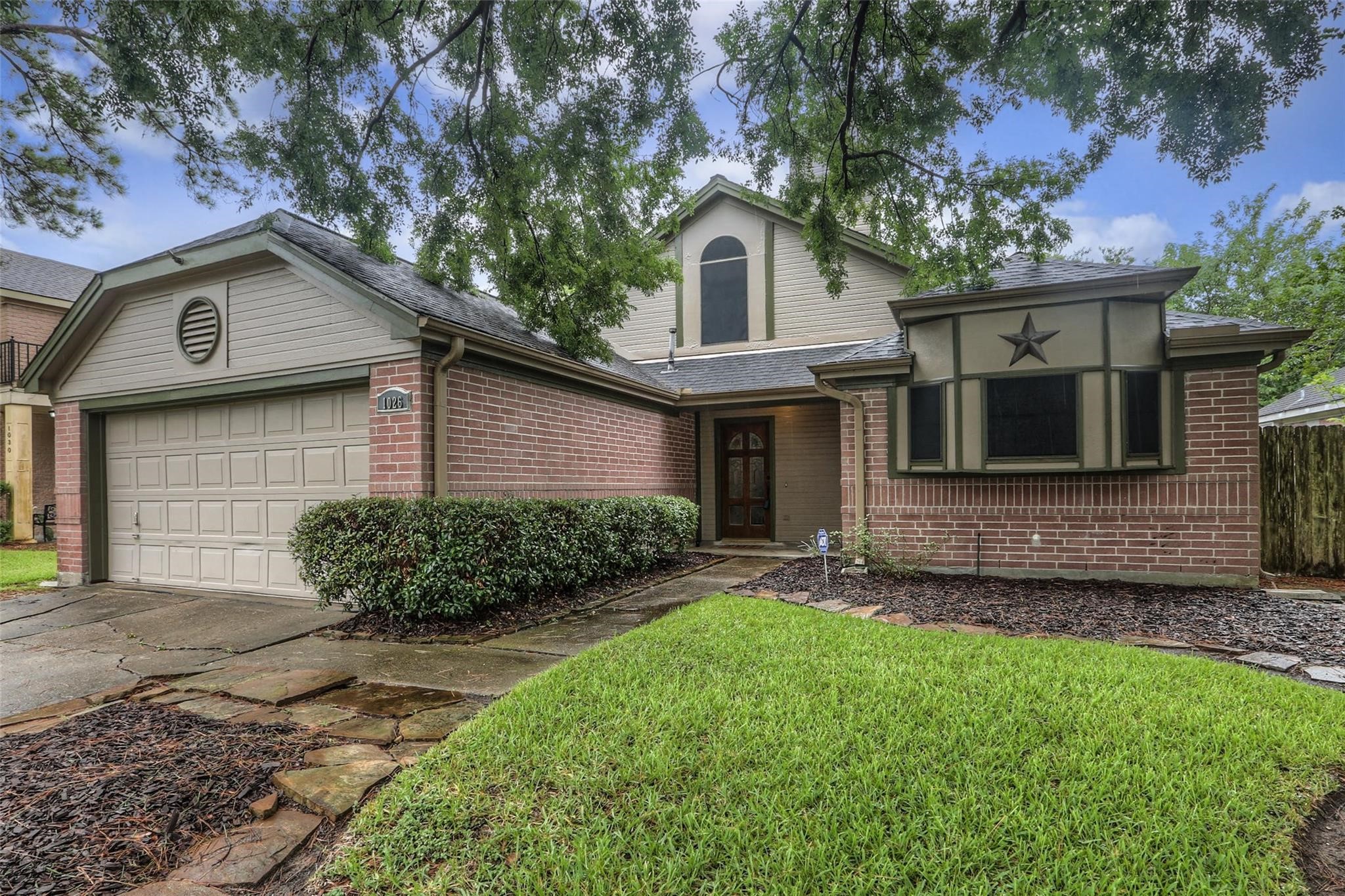 1026 Saint John Drive Pearland TX 77584