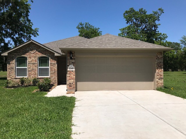 2249 Ridgewood Drive West Columbia TX 77486