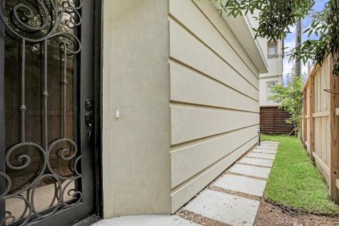 1108 Fowler Street Houston TX 77007