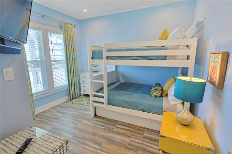2610 Avenue Q 1/2 Galveston TX 77550